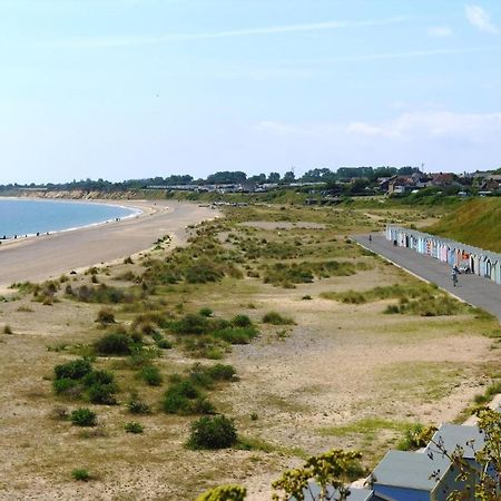 Beautiful 6 Berth Caravan By The Beach In Suffolk Ref 40076Nd 洛斯托夫特 外观 照片