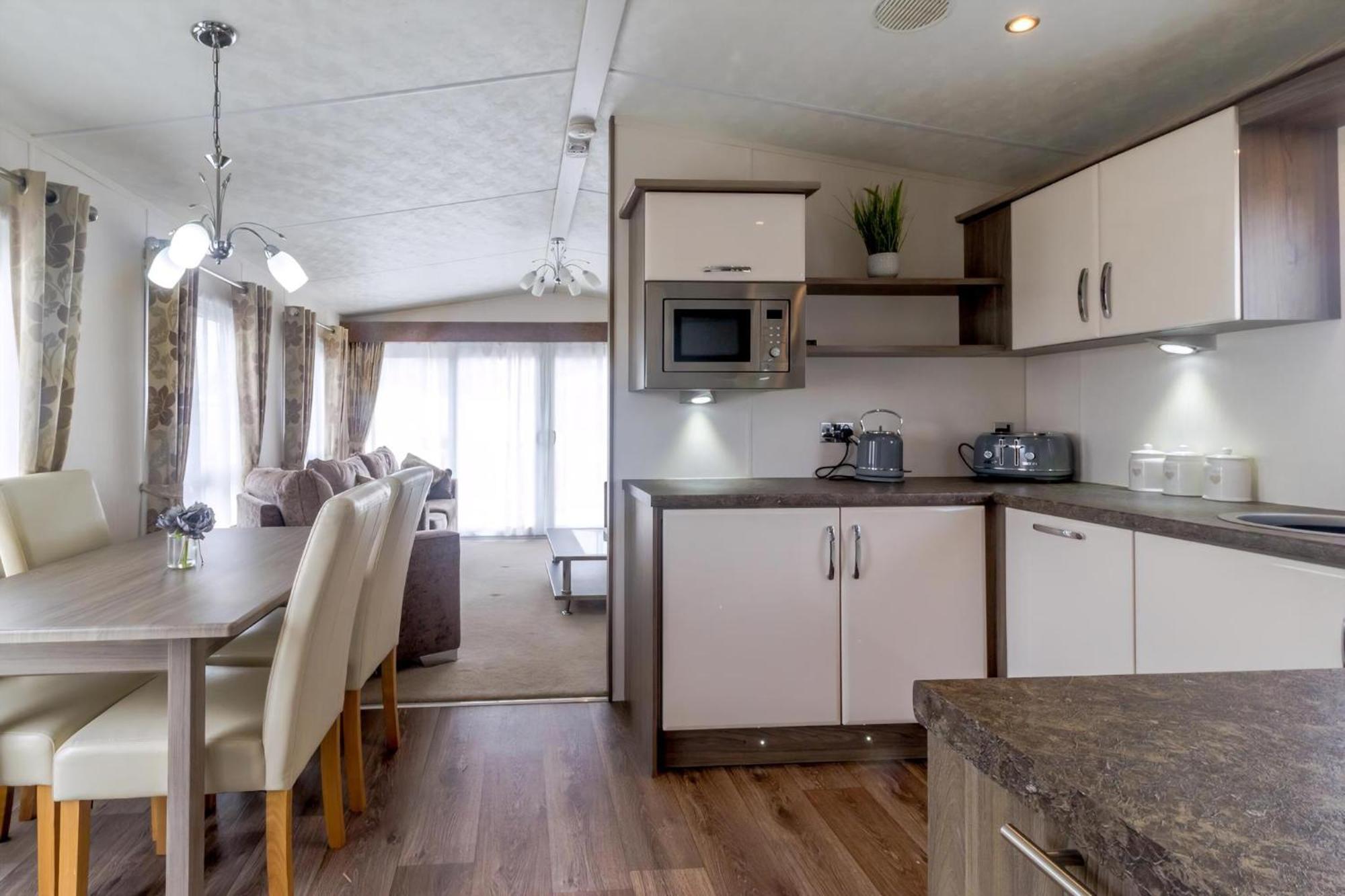 Beautiful 6 Berth Caravan By The Beach In Suffolk Ref 40076Nd 洛斯托夫特 外观 照片