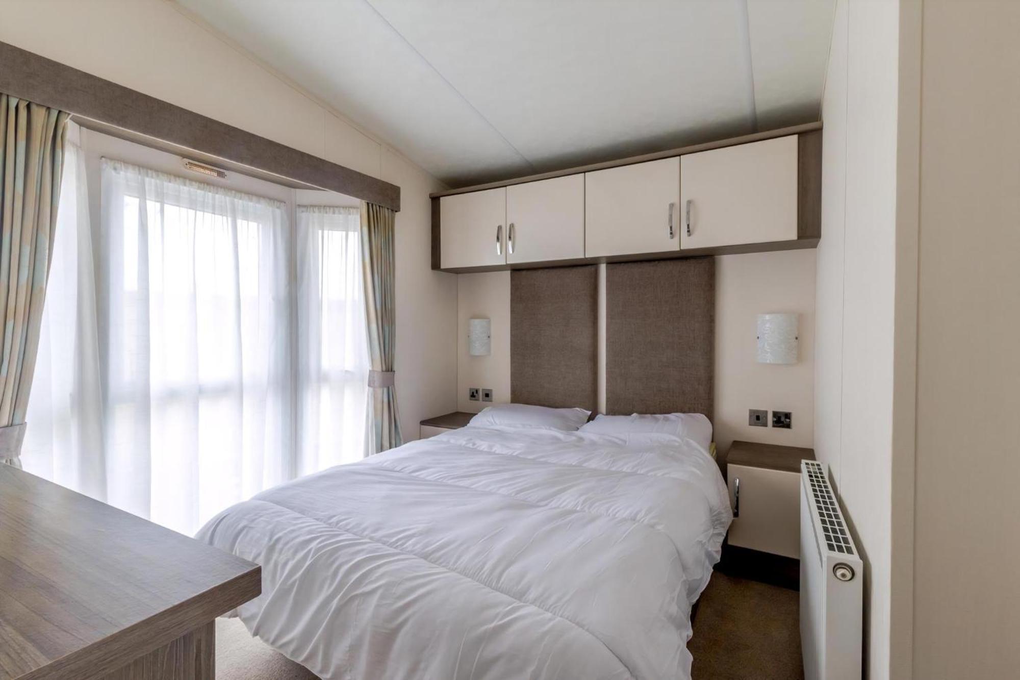 Beautiful 6 Berth Caravan By The Beach In Suffolk Ref 40076Nd 洛斯托夫特 外观 照片